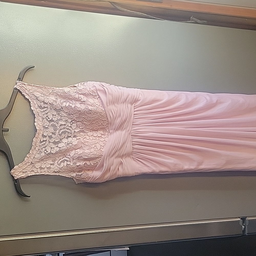 David's Bridal bridesmaid dress Pink with lace Size 6